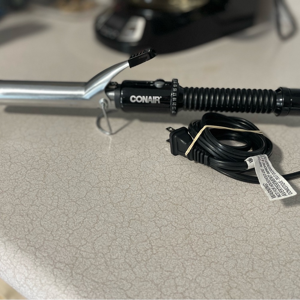 Conair Black and Silver Curling Iron